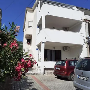 Apartment Kramar, Selce
