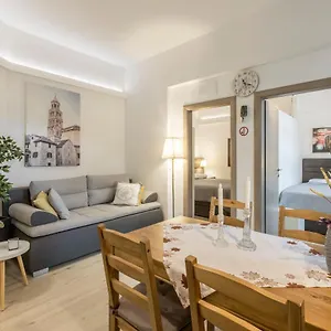  Apartment Palomia A Kroatien
